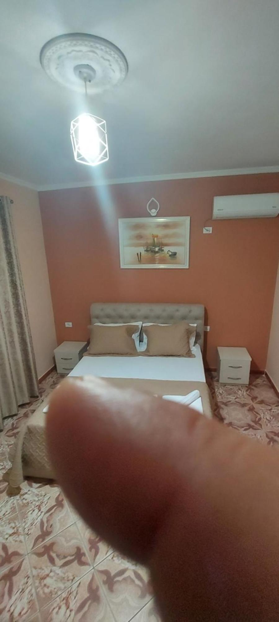 Hotel Fama Shkallnur Екстер'єр фото